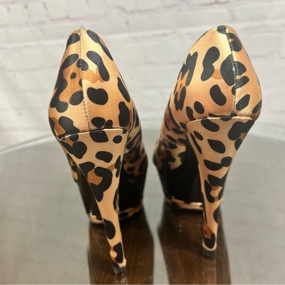 BEBE super hot & sexy sky high heels platform pump Patent & Leopard print 6 EUC - Picture 7 of 16